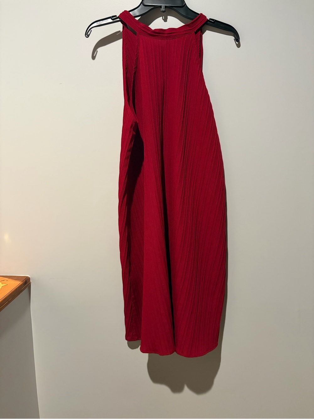 SHEIN Red Sleeveless Pleated Midi Dress